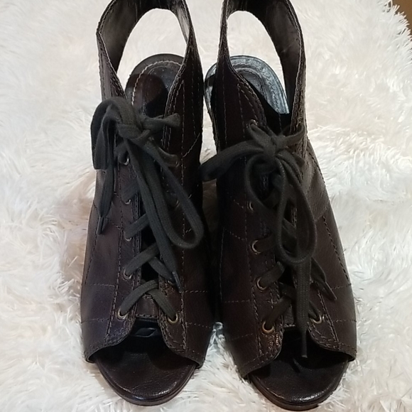 Fossil wedge booties, size 8 1/2 - Picture 3 of 8